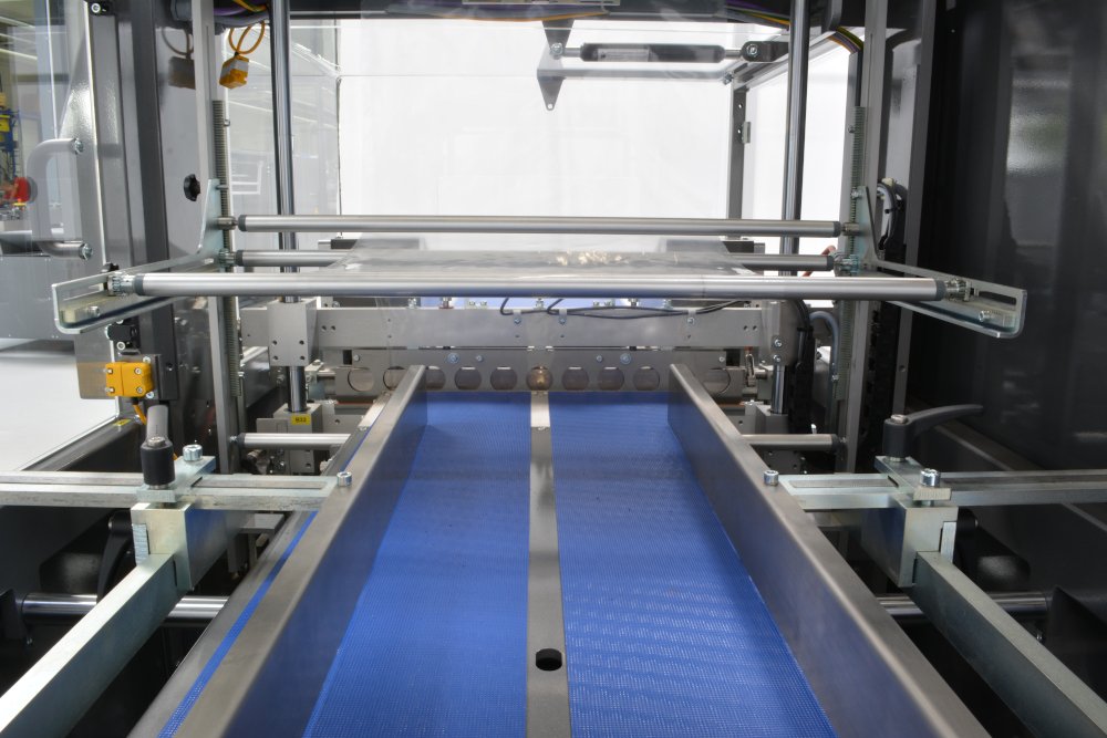 Shrink Wrapping Machine