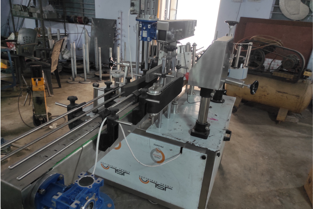 Round Labeling Machine